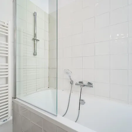 Aux Portes Du Jardin Public Bordeaux