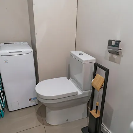 Aux Portes Du Jardin Public Daire *