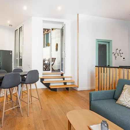 Daire Aux Portes Du Jardin Public *