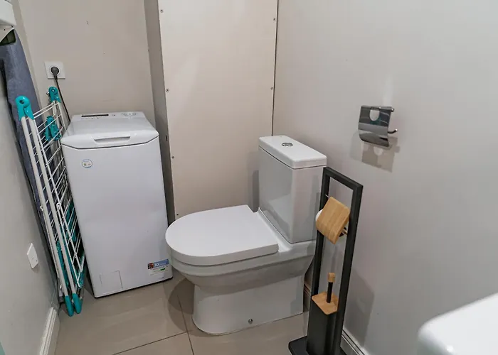 Aux Portes Du Jardin Public شقة *